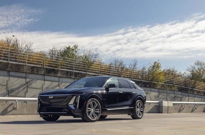 New 2026 Cadillac Lyriq Specs Review Redesign Ride A Cars